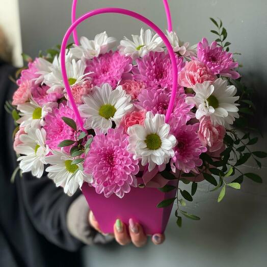 Корзина с цветами