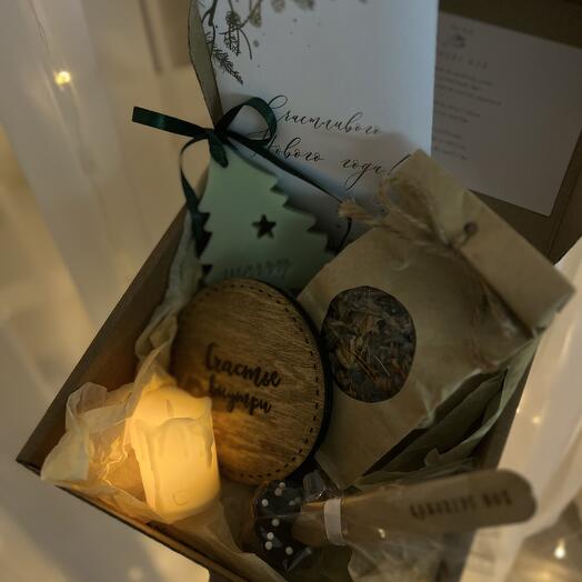 Подарочный бокс