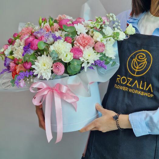 Нежная композиция в коробке L