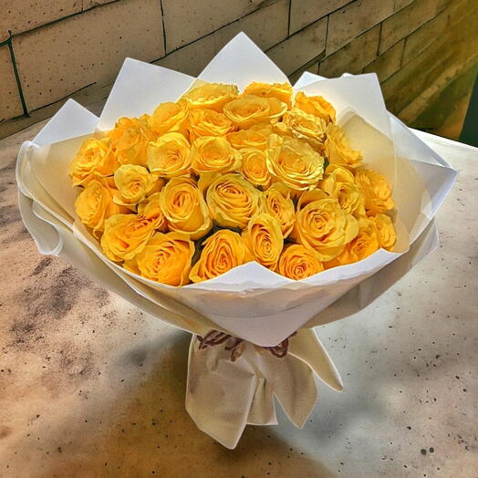 31 Yellow roses