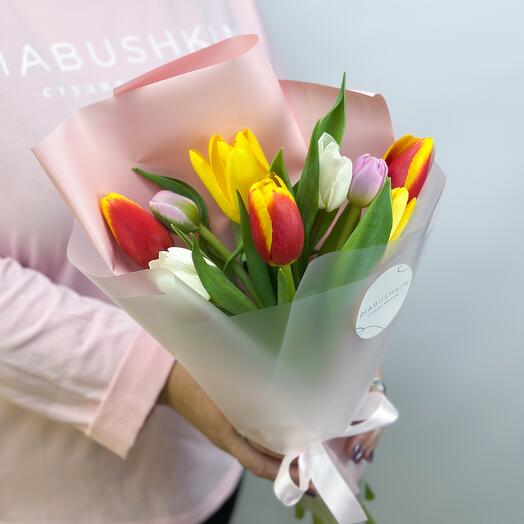 Яркий букет из тюльпанов (размер S)