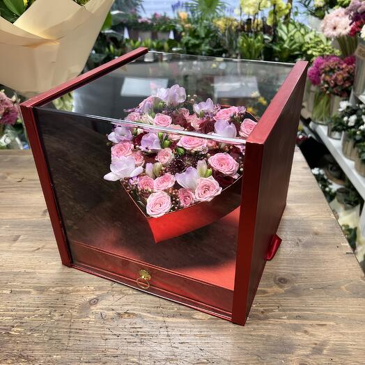 Red heart box