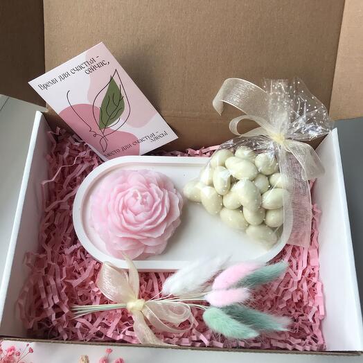 Box Пион и миндаль