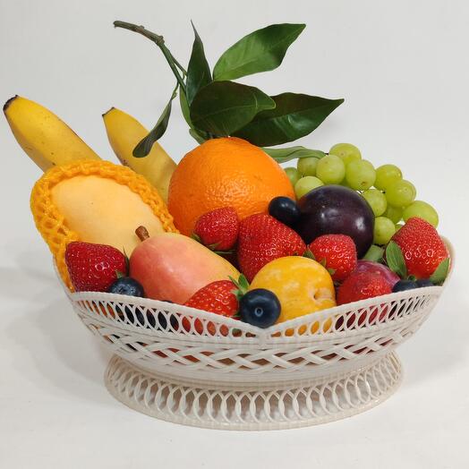 Тропический рай в корзине для мамы