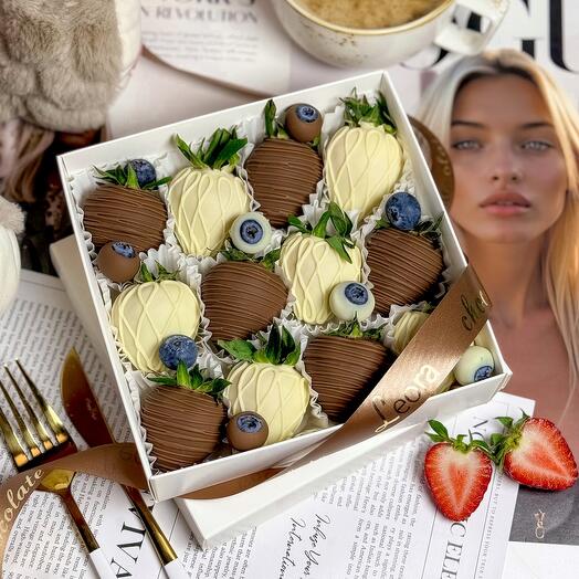 Клубника в шоколаде 9-16 шт. Подарочный набор 1004. Leora-chocolate
