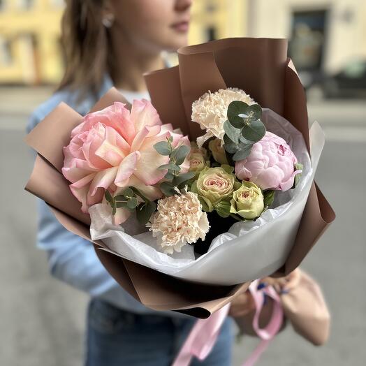 Букет «Миранда» (пион, французская роза)