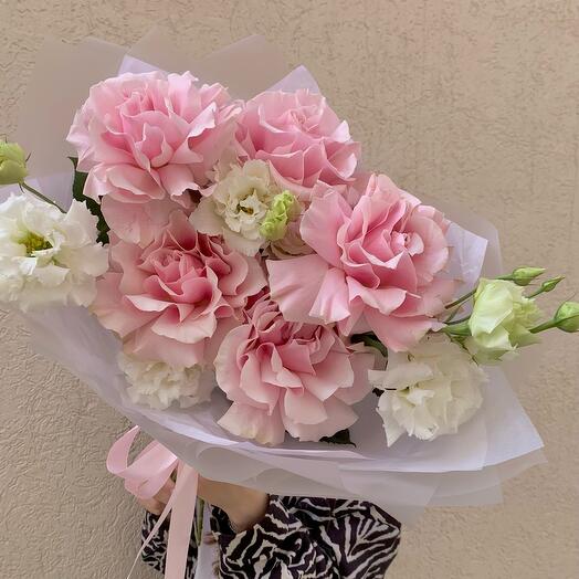 Букет - Французские Розы с кружевной эустомой 🤍☺️🌸