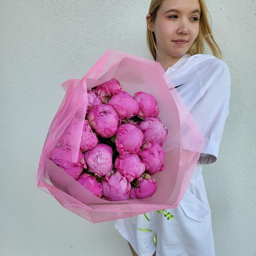 Монобукет из розовых пионов