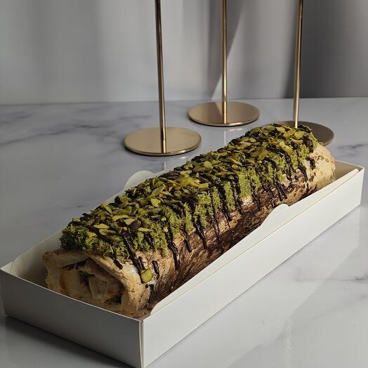 Дубайский меренговый рулет