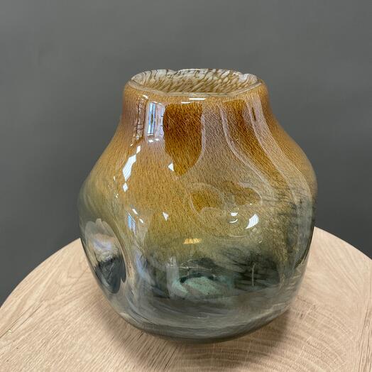 Ваза стеклянная бежево-серая