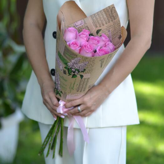 Bouquet of 9 pink roses
