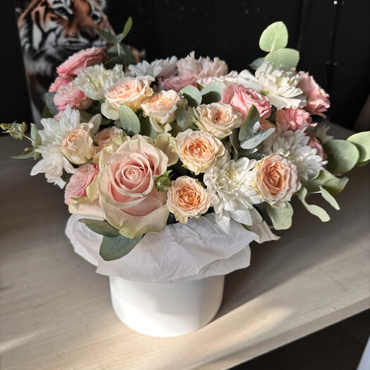 Шляпная коробочка с цветами 😍