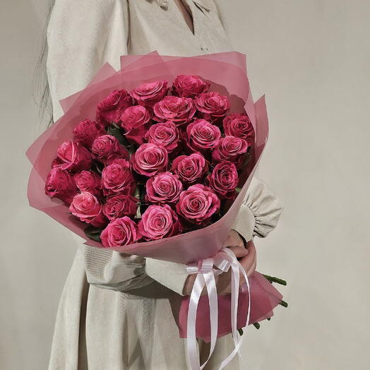 Малиновые розы 25 шт букет les fleur (В0006)