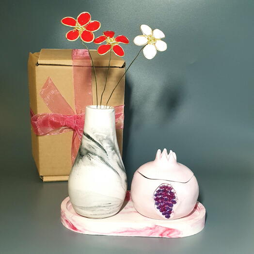 Подарочный набор: Ваза и свеча в гранате