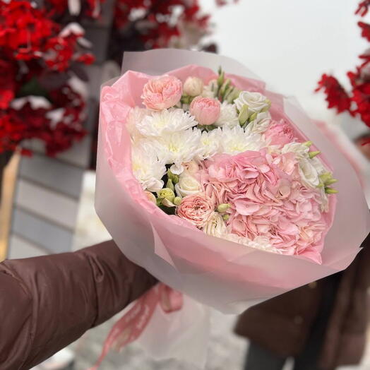 Букет с гортензией , кустовыми розами и эустомой 🌸ПИОНОМАНИЯ