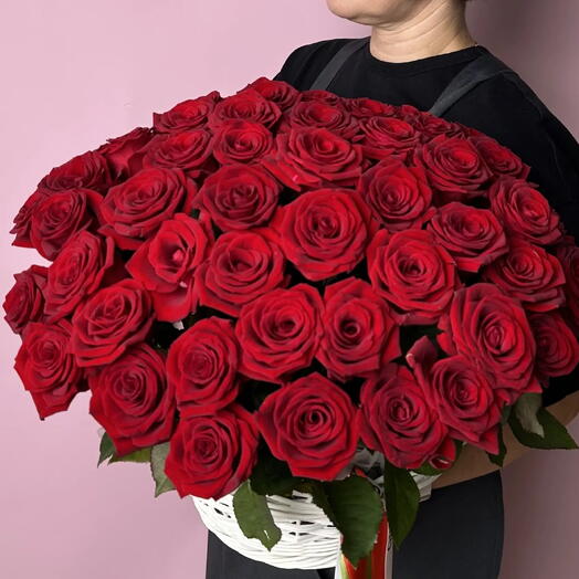 Корзина с цветами (51 роза)