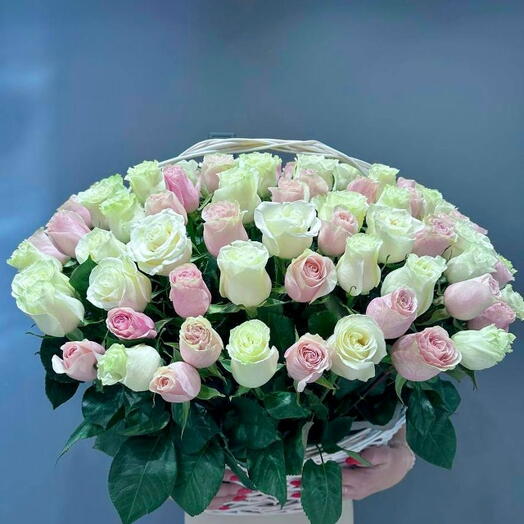 Корзина с цветами 101