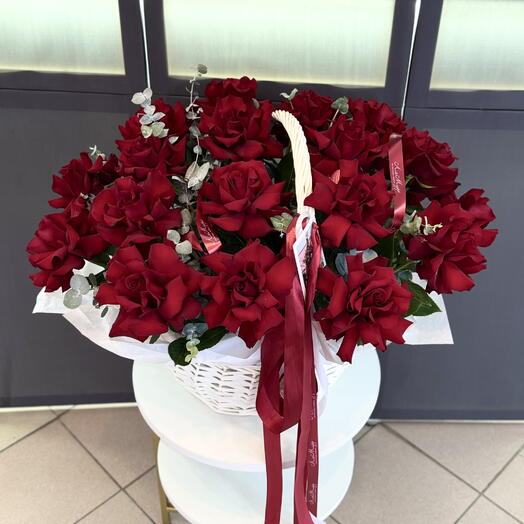 Корзина из французских роз
