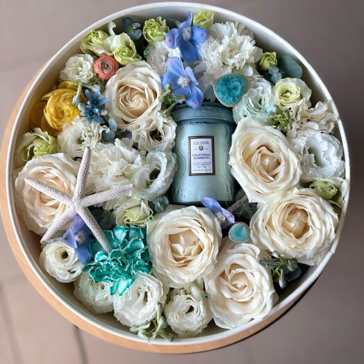 Flower box with big candle Voluspa-Seaside