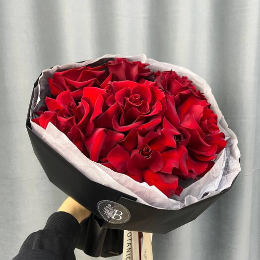 Букет из 7 ажурных роз