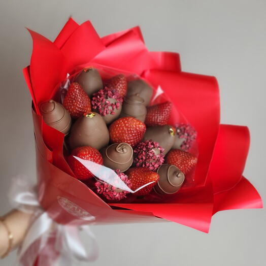 Букет клубника в шоколаде 19шт🥰