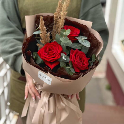 Комплимент из 3 роз