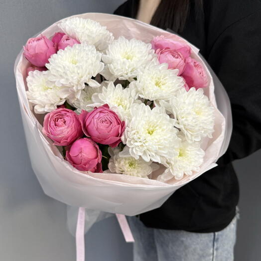 Букет из хризантем с пионовидными розами 🎀