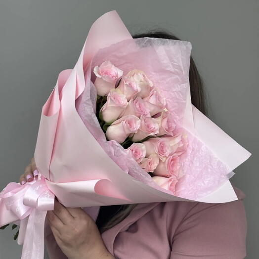 Букет из 15 розовых роз