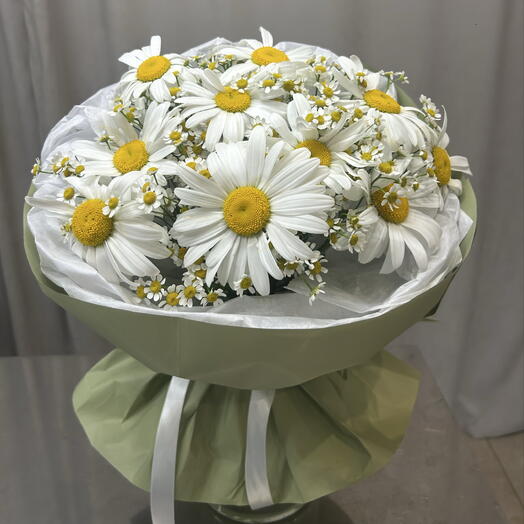 Букет с ромашками