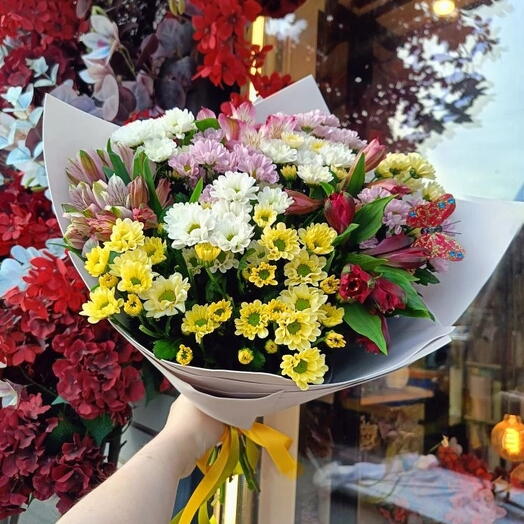 Яркие краски 🎨 Букет с сантини и альстромерией 💐 Ромашки хризантема Дофаминовый букет