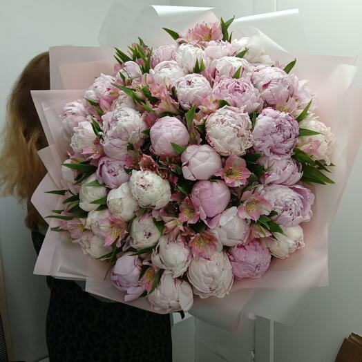 Букет ароматный пион, альстромерия 06363467