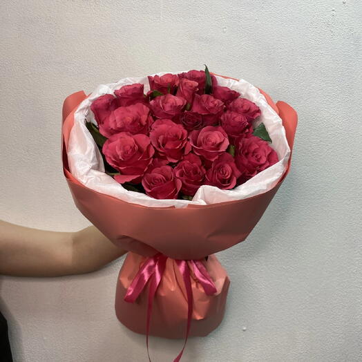 Моно из малиновой розы