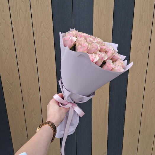 Букет из 29 розовых роз