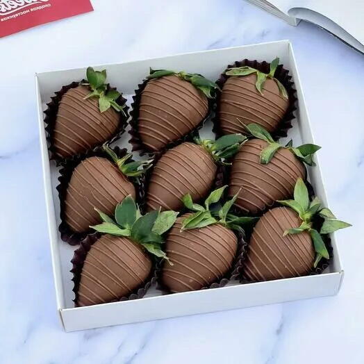 Набор из 9 клубничек 🍓