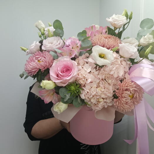 Композиция в шляпной коробочке Розовый мусс 68899