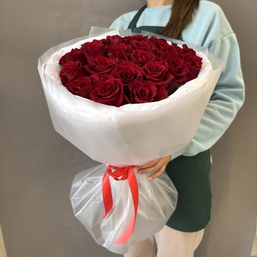 Букет из красных роз 25 шт