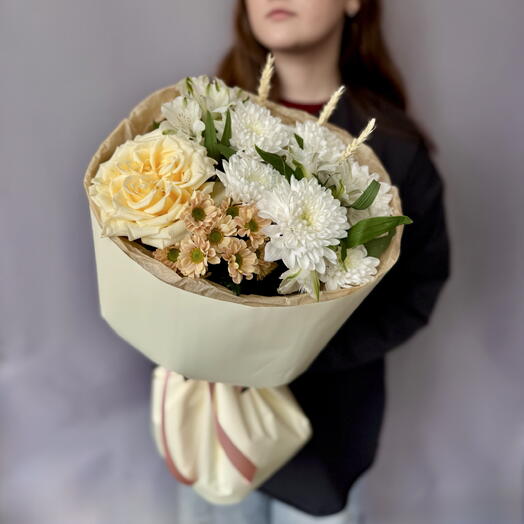 Букет с сантини, колосками, альстромериями