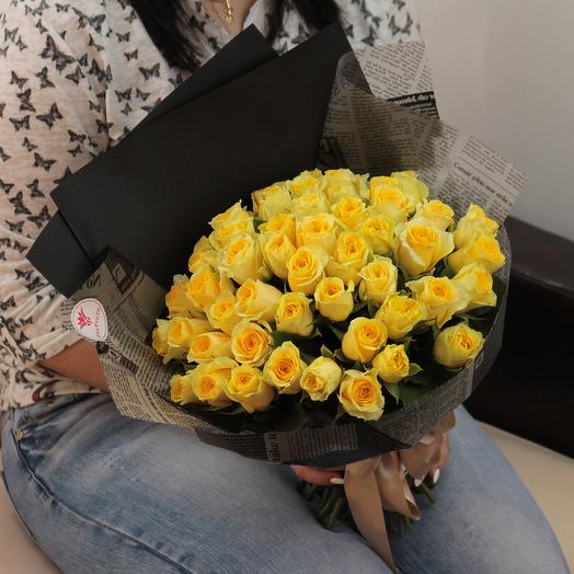 Bouquet of 51 roses "Yellow Ilius roses in designer packaging"