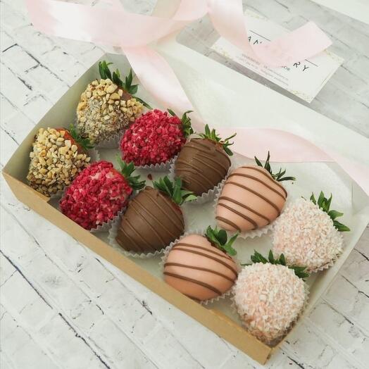 Набор клубники в шоколаде "Сладкий момент" 10 шт