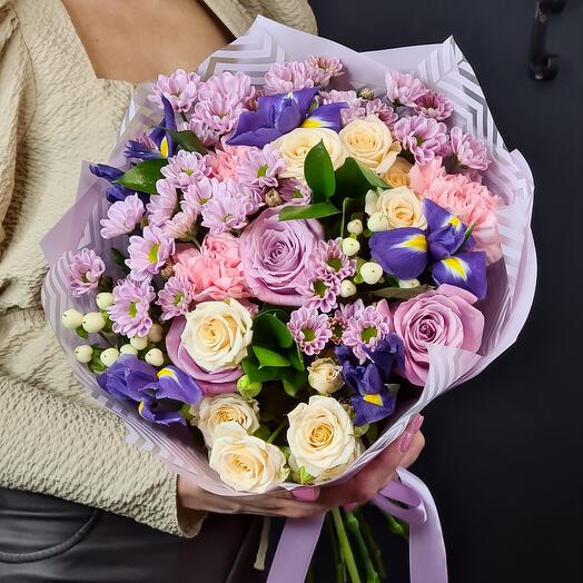 Шикарный весенний букет 💐 в сиреневых тонах с ирисами