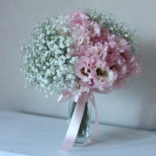 Bride's bouquet with gypsophila and lisianthus