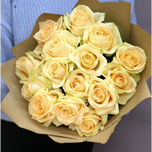 Bouquet of 15 cream roses