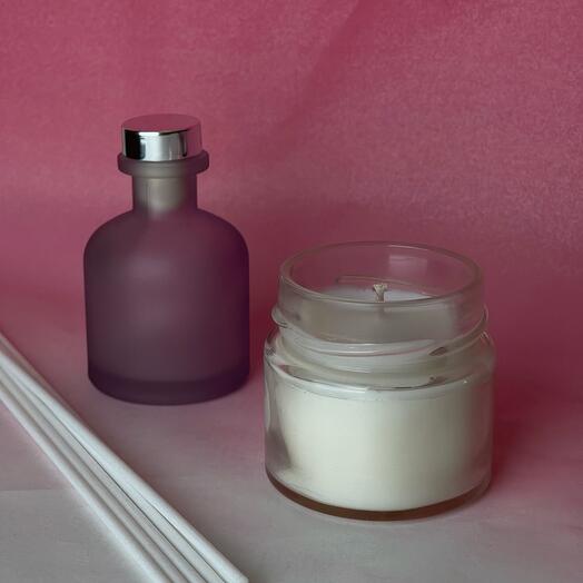 Gift set for a girl Candle + diffuser