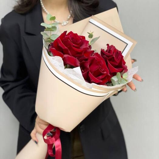 Un ramo de piropos de rosas francesas