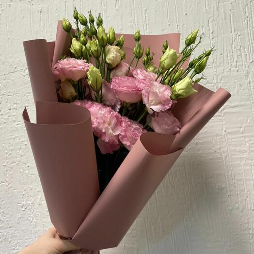 Букет " Лизиантус махровый !"