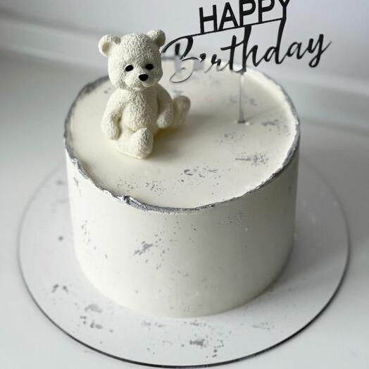 Торт с фигуркой мишки и топпером Happy Birthday