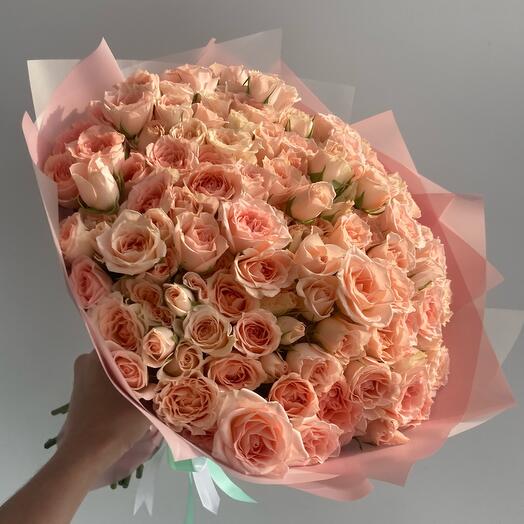 Букет из 39 кустовых роз Sweet sarah
