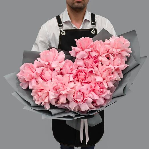 Rosas francesas Rosadas en paquete de diseño