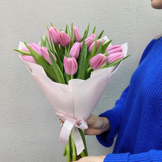 Нежный букет из 15 розовых тюльпанов (код 222)
