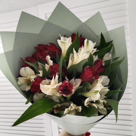 Бабочки альстромерии🦋